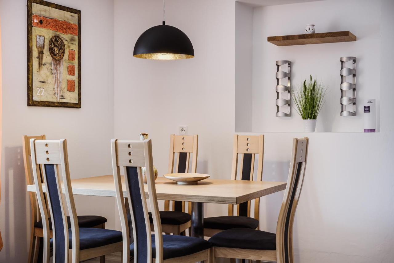 Apartment Viktoria Кастелбело Екстериор снимка